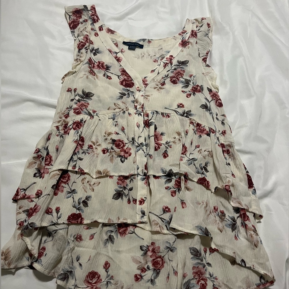 Long button flower tiers tank top